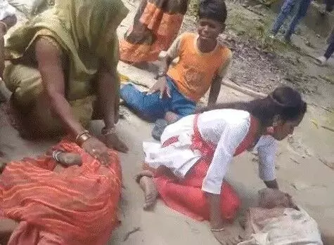 भेड़िए ने हमला कर ली पति पत्नी की जान- तीन अन्य की हालत गंभीर