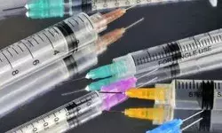 नशे के सौदागर के कब्जे से इतने नशीला इंजेक्शन जब्त नशे के सौदागर के कब्जे से इतने नशीला इंजेक्शन जब्त