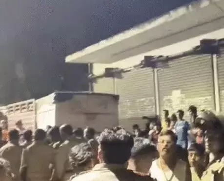 मां भगवती की ज्योति यात्रा में बज रहे गाने को लेकर बवाल- पथराव में..