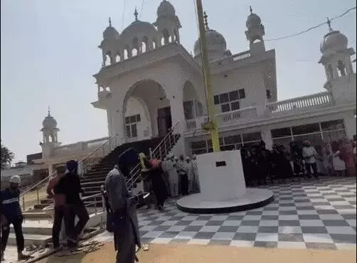गुरुद्वारे में हिंसक झडप- बच्चों समेत कई घायल-स्कूल बंद- 15 थानों की..