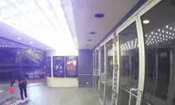 अब भारतीय फिल्में निशाने पर- पेट्रोल छिड़क थिएटर में लगाई आग अब भारतीय फिल्में निशाने पर- पेट्रोल छिड़क थिएटर में लगाई आग