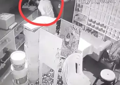 लो कर लो बात- कोतवाली के सामने ही चोरी कर बदमाशों ने मार लिया हाथ