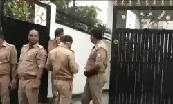 सपा नेताओं की बरेली यात्रा पर ब्रेक- माता प्रसाद हाउस अरेस्ट-बर्क के.. सपा नेताओं की बरेली यात्रा पर ब्रेक- माता प्रसाद हाउस अरेस्ट-बर्क के..