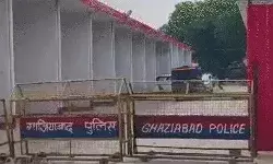 जेल से बंदी को भगाने की कोशिश- खुली पोल तो मौके से भागे सिपाही जेल से बंदी को भगाने की कोशिश- खुली पोल तो मौके से भागे सिपाही
