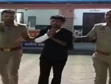 कुदरत का इंसाफ- जिस हाथ से किशोरी को छेड़ा- टूट गया सौहदे का वही हाथ