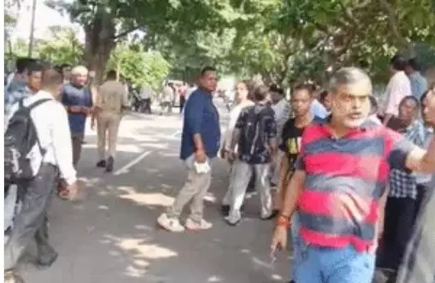 सहारा शहर पर जड़ा ताला- नगर निगम ने किया सील- कर्मियों का हंगामा