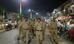 कप्तान ने किया पैदल गश्त- क्षेत्रवासियों की समस्याएं भी जानी