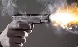 फौजी ने आपसी विवाद में चार रिश्तेदारों को गोली मारकर किया घायल फौजी ने आपसी विवाद में चार रिश्तेदारों को गोली मारकर किया घायल