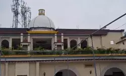 तौकीर के करीबियों पर शिकंजा जारी-सपा नेता की कमाई का जरिया बारातघर सील तौकीर के करीबियों पर शिकंजा जारी-सपा नेता की कमाई का जरिया बारातघर सील