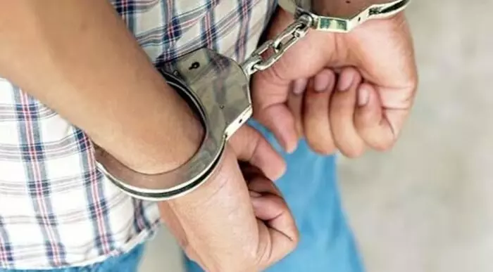 वीडियो बनवाकर मर्डर करने वाले को एनकाउंटर में लगी गोली वीडियो बनवाकर मर्डर करने वाले को एनकाउंटर में लगी गोली