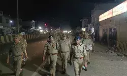 आगामी त्योहारों को लेकर पुलिस बल के साथ सड़क पर उतरे कप्तान-दिए निर्देश आगामी त्योहारों को लेकर पुलिस बल के साथ सड़क पर उतरे कप्तान-दिए निर्देश