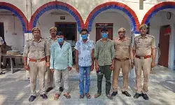आरोपी चल रहे थे फरार- दो थानों की पुलिस ने 4 को भेजा जेल आरोपी चल रहे थे फरार- दो थानों की पुलिस ने 4 को भेजा जेल