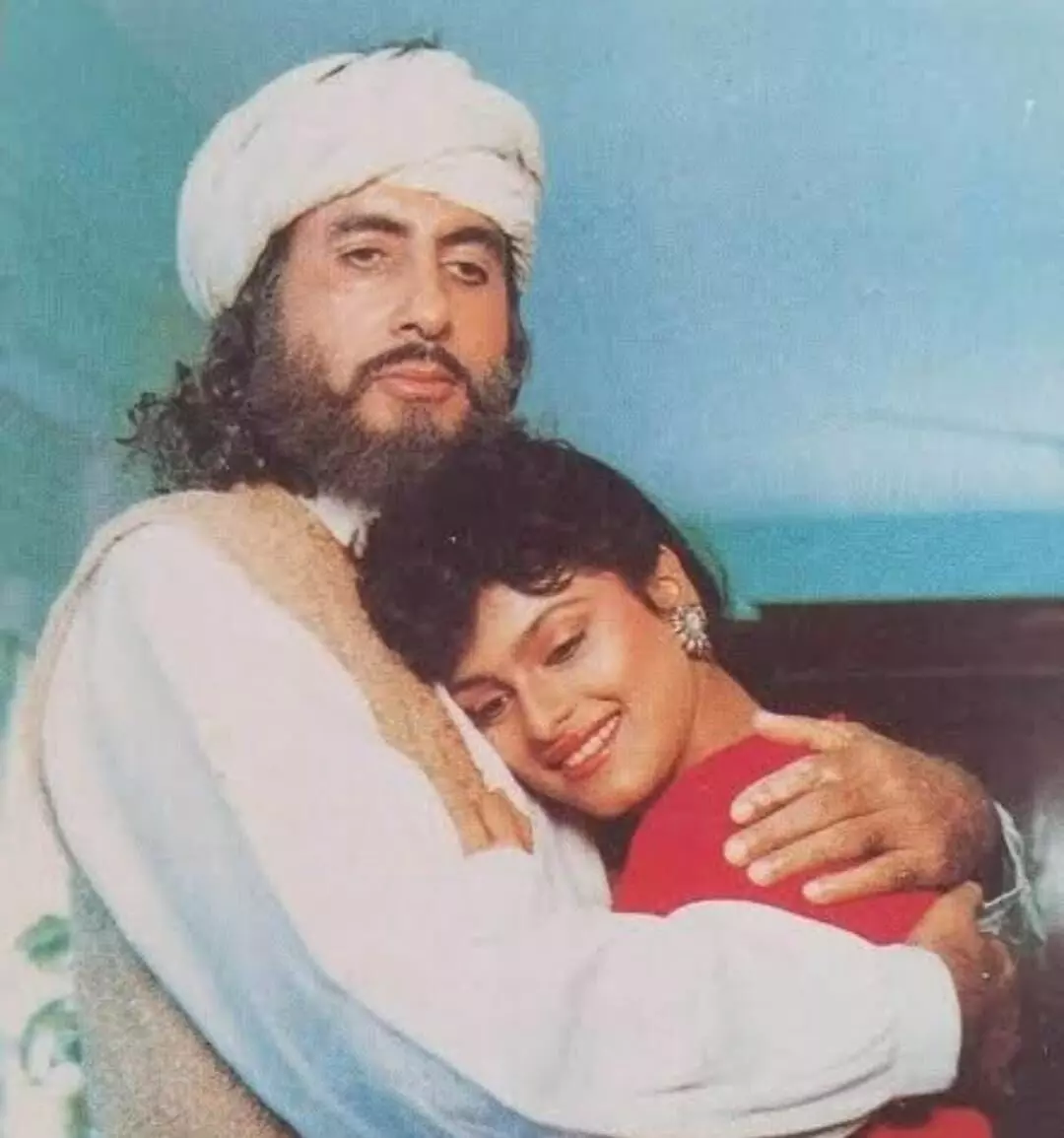 अमिताभ बच्चन के जन्मदिन पर शिल्पा शिरोडकर ने किया चौंकाने वाला खुलासा अमिताभ बच्चन के जन्मदिन पर शिल्पा शिरोडकर ने किया चौंकाने वाला खुलासा