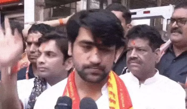 बोले धीरेंद्र शास्त्री- पटाखों पर ज्ञान नहीं पेले- फोड़ेंगे पटाखे.. बोले धीरेंद्र शास्त्री- पटाखों पर ज्ञान नहीं पेले- फोड़ेंगे पटाखे..