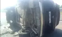 बाईपास पर पलटी स्कॉर्पियो के उड़े परखच्चे-नायब तहसीलदार एवं ड्राइवर.. बाईपास पर पलटी स्कॉर्पियो के उड़े परखच्चे-नायब तहसीलदार एवं ड्राइवर..