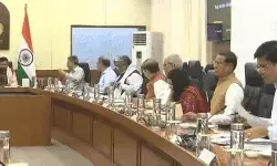 कैबिनेट का बड़ा फैसला- बुढ़ापा पेंशन बढी- हर महीने मिलेंगे 3500 रुपए