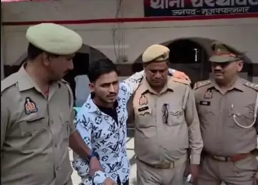 CM को लेकर आपत्तिजनक पोस्ट- अब लंगड़ाता दिखाई दिया आरोपी