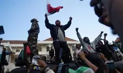 नेपाल के बाद अब इस देश में Gen-Z का आंदोलन- राष्ट्रपति देश छोड़कर भागे