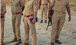 मुठभेड़ में पकड़ा गैंगस्टर दिन निकलते ही भागा- अब दूसरी टांग में भी.. मुठभेड़ में पकड़ा गैंगस्टर दिन निकलते ही भागा- अब दूसरी टांग में भी..