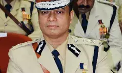 रातों रात छुट्टी पर भेजे गए DGP की अब ADGP रेंक के अफसर को मिली कमान रातों रात छुट्टी पर भेजे गए DGP की अब ADGP रेंक के अफसर को मिली कमान