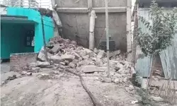 पटाखा फैक्ट्री में ब्लास्ट-दर्जन भर धमाकों से उड़ी मकान की छत-दीवारें..