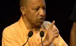 चौराहे पर जिसे यमराज से मिलना हो वही बेटियों से छेड़खानी की हिम्मत..