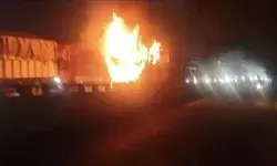 ट्रेलर-स्कॉर्पियो में हुई भीषण टक्कर - चार की जलकर मौत