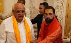 मंत्रिमंडल में फेरबदल- कल होगी शपथ ग्रहण- सीएम आवास में मीटिंग मंत्रिमंडल में फेरबदल- कल होगी शपथ ग्रहण- सीएम आवास में मीटिंग