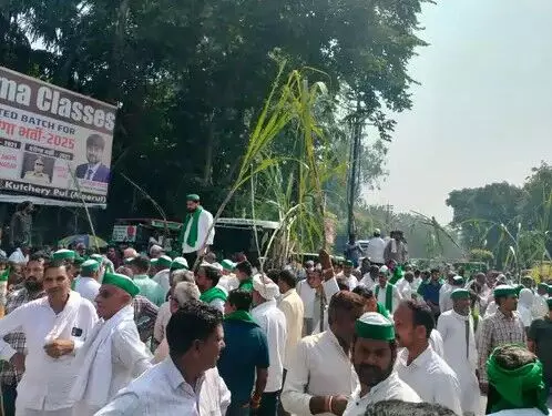 भाकियू का जिला मुख्यालय पर डेरा- करेंगे अधिकारियों का घेराव- चारों.... भाकियू का जिला मुख्यालय पर डेरा- करेंगे अधिकारियों का घेराव- चारों....
