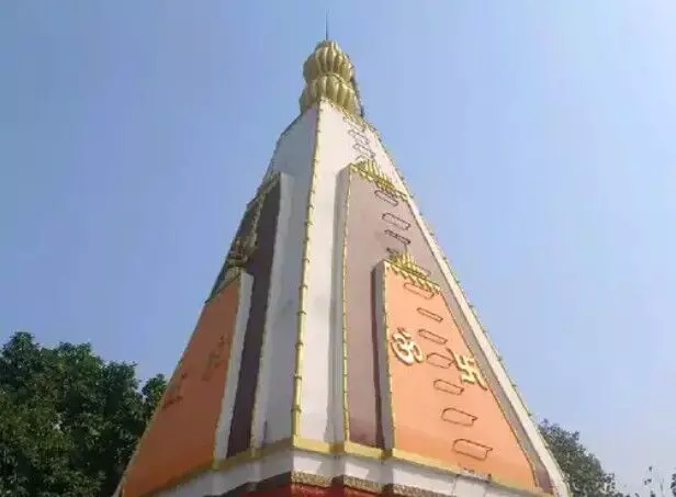 भगवान के घर चोरों का धावा- मंदिर से पीतल के 11 कलश उडाये भगवान के घर चोरों का धावा- मंदिर से पीतल के 11 कलश उडाये