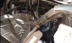 पेड़ से टकराई कार- चली गई पप्पू के कार्तिक की जान- दोस्त की हालत..