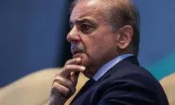 फर्राटा भरते हुए सेना की छावनी में घुसी बमों से लदी गाड़ी- 7 सैनिक उड़े फर्राटा भरते हुए सेना की छावनी में घुसी बमों से लदी गाड़ी- 7 सैनिक उड़े