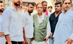 जुम्मे की नमाज पढ़कर लौटे आजम खान की बिगड़ी तबीयत- डॉक्टर दौड़े जुम्मे की नमाज पढ़कर लौटे आजम खान की बिगड़ी तबीयत- डॉक्टर दौड़े