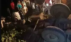 प्लांट से लौटते समय हादसा- तेज रफ्तार ट्रैक्टर पलटा-2 मजदूरों की मौत प्लांट से लौटते समय हादसा- तेज रफ्तार ट्रैक्टर पलटा-2 मजदूरों की मौत