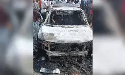 खेत पर गिरी बिजली लाइन, सीएनजी कार में आग से युवक की मौत