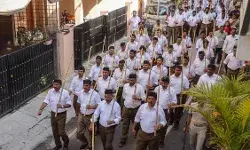 आरएसएस कार्यक्रम में शामिल पंचायत अधिकारी प्रवीण कुमार निलंबित आरएसएस कार्यक्रम में शामिल पंचायत अधिकारी प्रवीण कुमार निलंबित