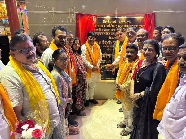बंद कूड़ा डलावघर को सुन्दर पार्क में बदला- मंत्री कपिल ने किया उद्घाटन बंद कूड़ा डलावघर को सुन्दर पार्क में बदला- मंत्री कपिल ने किया उद्घाटन