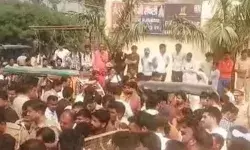 नाली विवाद में हुई फायरिंग में चाचा-भतीजे की गोली लगने से मौत