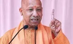 CM योगी का कांग्रेस- सपा पर हमला, भक्तों को किया था लहूलुहान