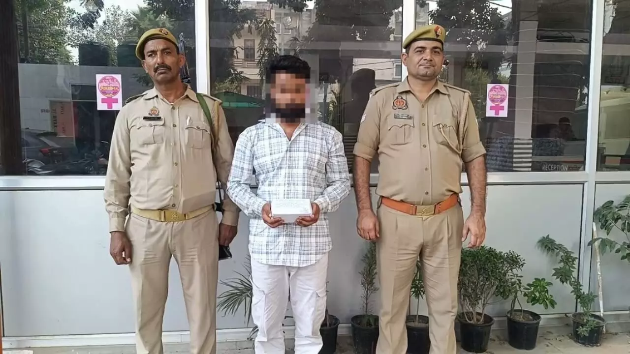 ऑपरेशन सवेरा- कारोबारी नशीली दवाओं के साथ गिरफ्तार