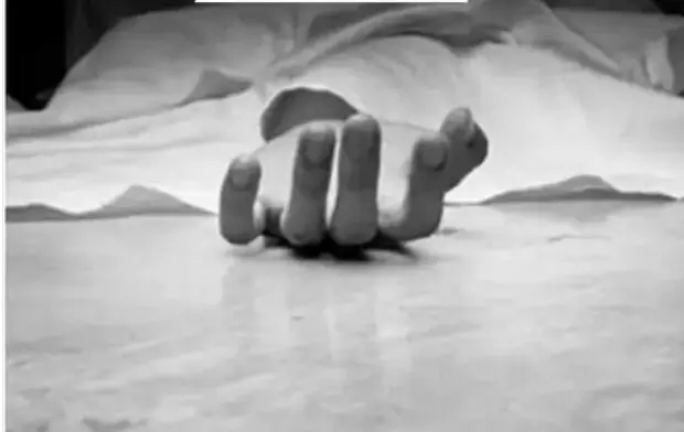 एक ही परिवार के पांच सदस्य घर में बेहोश मिले- डॉक्टर ने एक को.... एक ही परिवार के पांच सदस्य घर में बेहोश मिले- डॉक्टर ने एक को....