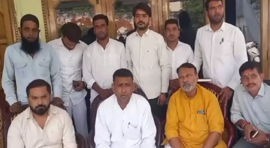 नाक रगड़वाने वाले चपराणा के समर्थन में उतरे कांग्रेस जिला अध्यक्ष नाक रगड़वाने वाले चपराणा के समर्थन में उतरे कांग्रेस जिला अध्यक्ष