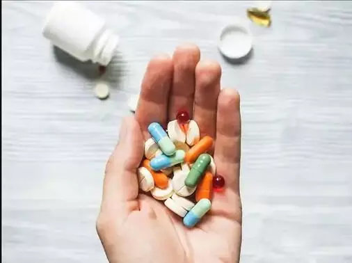 सेहत पर संकट- देशभर में 112 दवाओं के सैंपल गुणवत्ता परीक्षण में फेल सेहत पर संकट- देशभर में 112 दवाओं के सैंपल गुणवत्ता परीक्षण में फेल