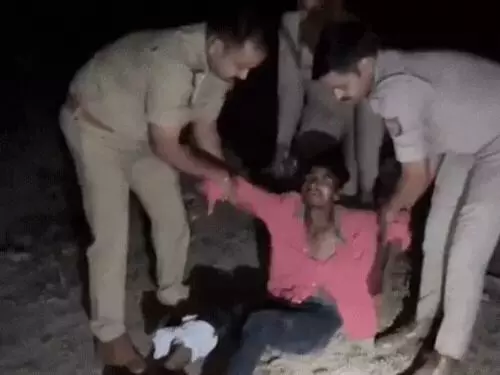 60 साल की बुजुर्ग महिला से किया रेप- पुलिस ने मुठभेड़ में... 60 साल की बुजुर्ग महिला से किया रेप- पुलिस ने मुठभेड़ में...