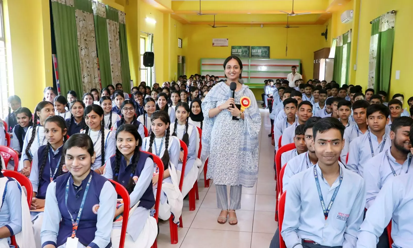 विद्यार्थियों के लिए भारतीय प्रशासनिक सेवा मार्गदर्शन हेतु हुआ आयोजन विद्यार्थियों के लिए भारतीय प्रशासनिक सेवा मार्गदर्शन हेतु हुआ आयोजन
