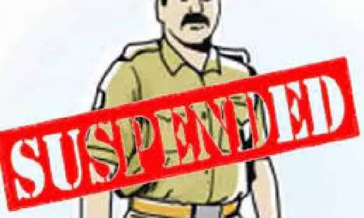 टोलकर्मी से मारपीट व वसूली की धमकी देने के आरोप में कांस्टेबल निलम्बित टोलकर्मी से मारपीट व वसूली की धमकी देने के आरोप में कांस्टेबल निलम्बित