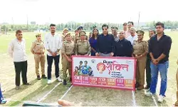 एसएसपी ने किया उद्घाटन- वूमेन टी-20 क्रिकेट लीग खेलेंगी महिलाएं एसएसपी ने किया उद्घाटन- वूमेन टी-20 क्रिकेट लीग खेलेंगी महिलाएं