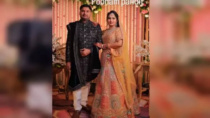 सपा नेता दीपक गिरी और पूनम पंडित पर दुष्कर्म व ब्लैकमेल का केस सपा नेता दीपक गिरी और पूनम पंडित पर दुष्कर्म व ब्लैकमेल का केस