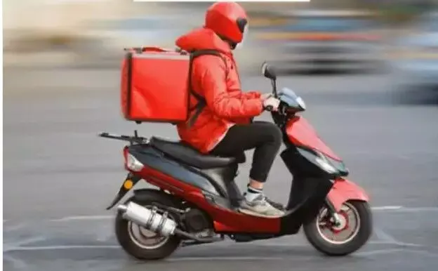 ब्राजीलियन मॉडल से छेड़छाड़- डिप्लोमा स्टूडेंट किया गिरफ्तार ब्राजीलियन मॉडल से छेड़छाड़- डिप्लोमा स्टूडेंट किया गिरफ्तार