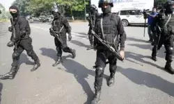 ATS का एक्शन- आतंकी गतिविधियों में शामिल शख्स किया गिरफ्तार ATS का एक्शन- आतंकी गतिविधियों में शामिल शख्स किया गिरफ्तार